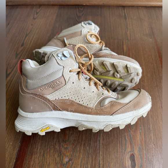 Merrill women’s hiking boots - Picture 1 of 4